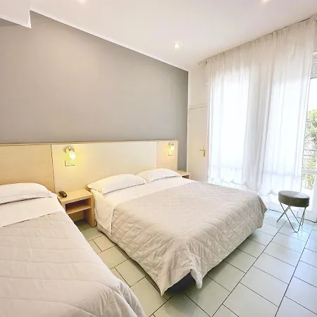 Aura Living 3* Ρίμινι