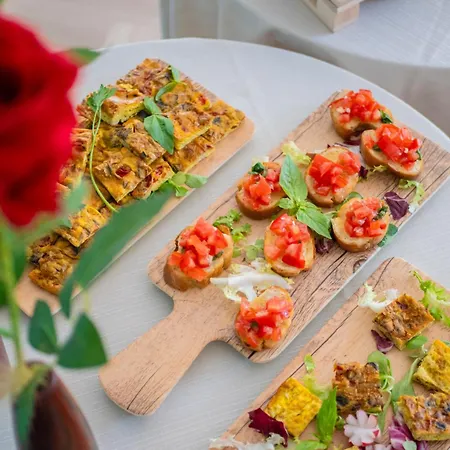 فندق Aura Living