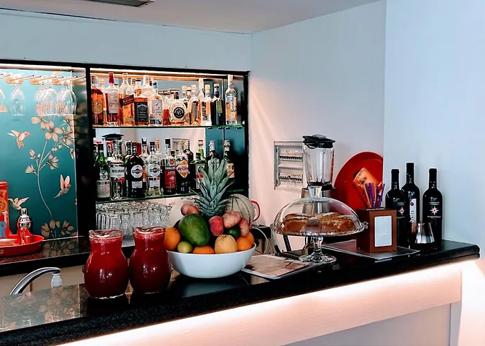 Aura Living فندق