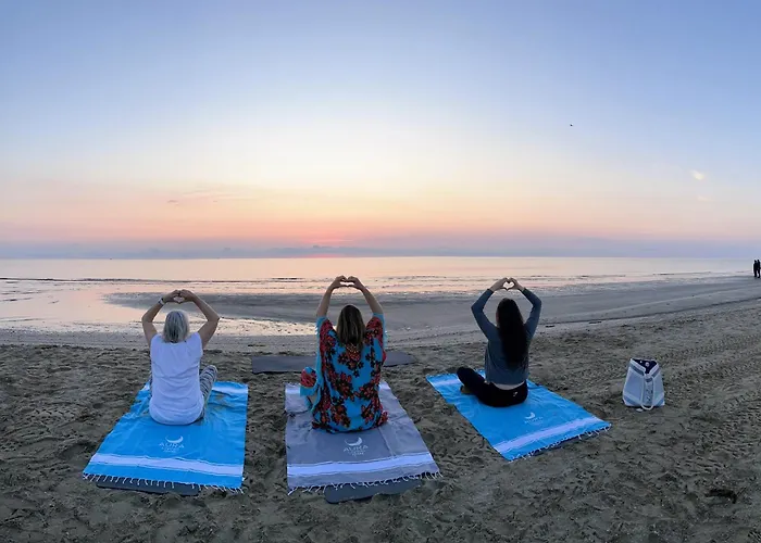 فندق Aura Living 3*