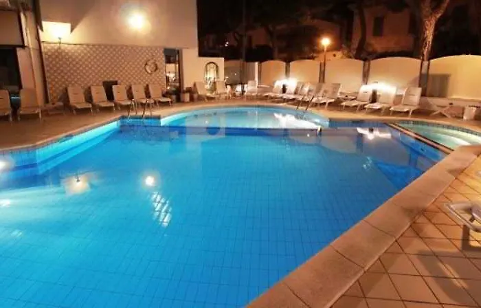 Aura Living ريميني