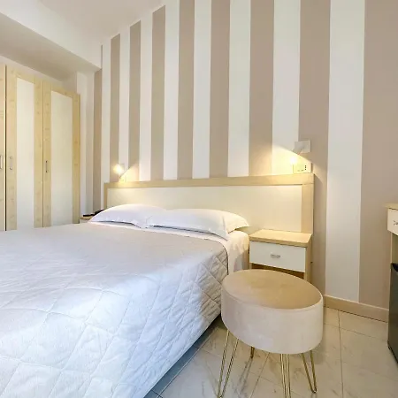 Hotell Aura Living Rimini