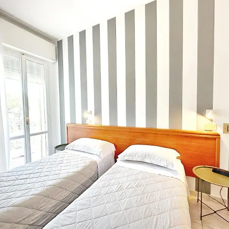 Aura Living Hotell 3*