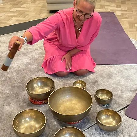 Aura Living فندق