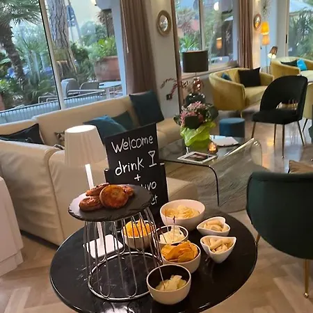 Aura Living Hotell