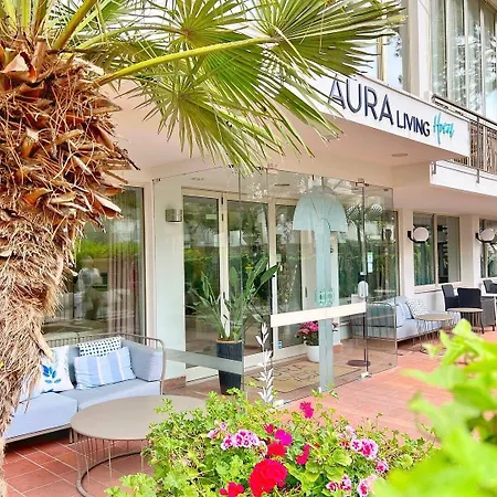 Aura Living فندق