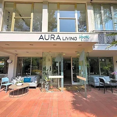 호텔 Aura Living 3*