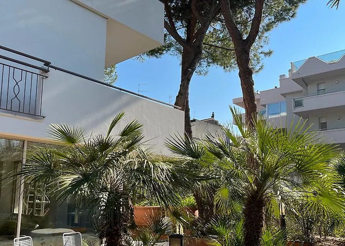 Aura Living 3* Rimini