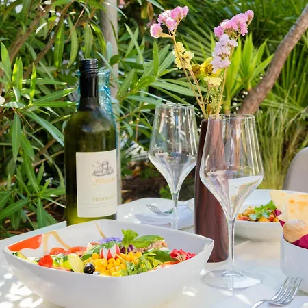 호텔 Aura Living 리미니