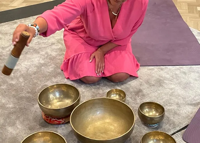 Aura Living מלון